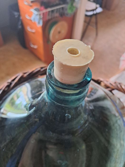 NOWY gąsior na wino wiklinowy kosz 12l