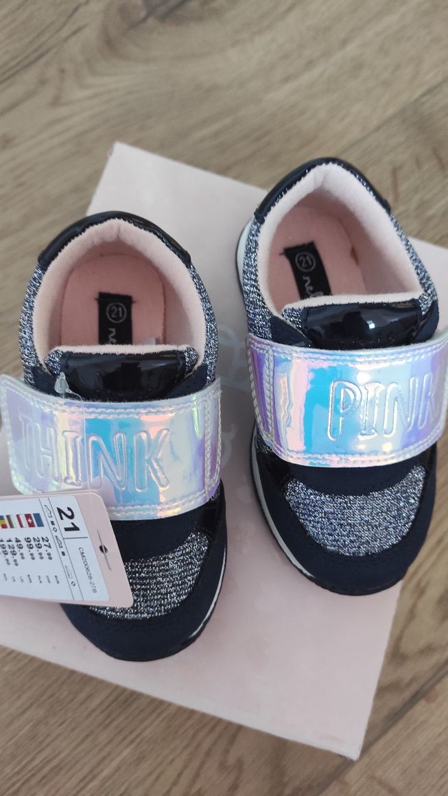 Buty / półbuty / adidasy / rzep / 21