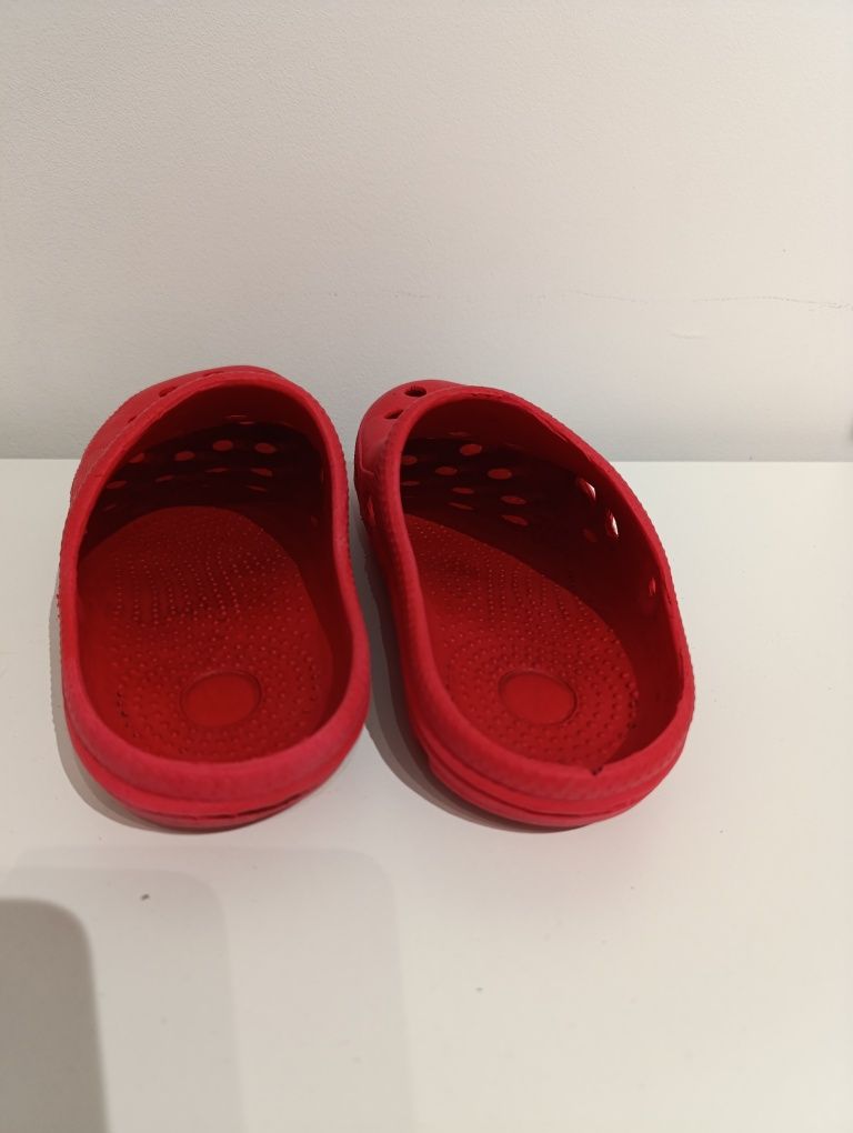Klapki Crocsy dziecięcie piankowe r. 34