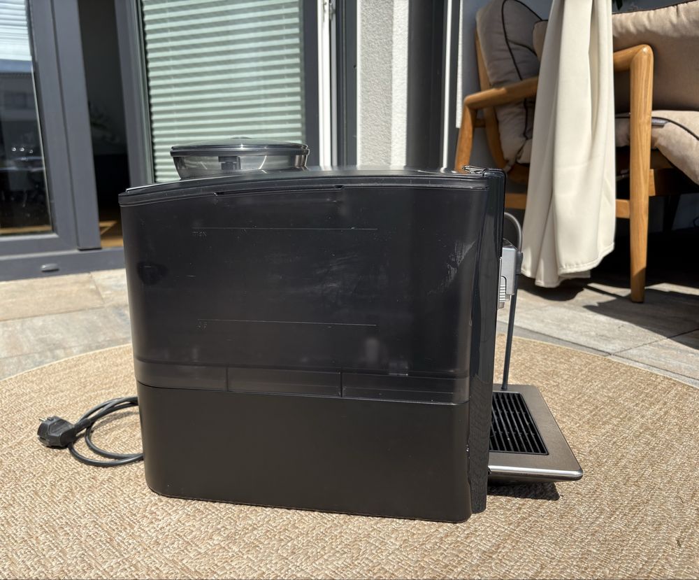 Ekspres Simens EQ.6 Plus s 700