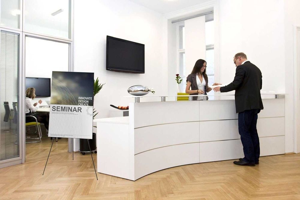 Wytrzymała sztaluga prezentacyjna rozkładana sztaluga wysokość do 160