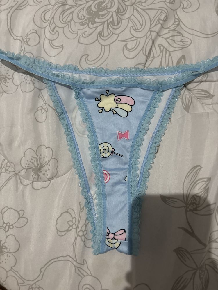 Stringi damskie