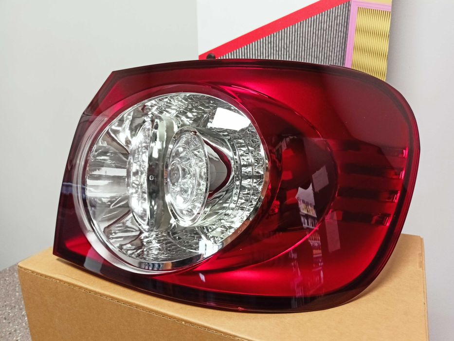 Lampa Tył Golf PLUS 05- prawa zew.LED