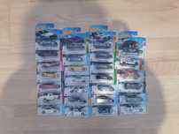 Zestaw 27 szt. Hotwheels / resorówki