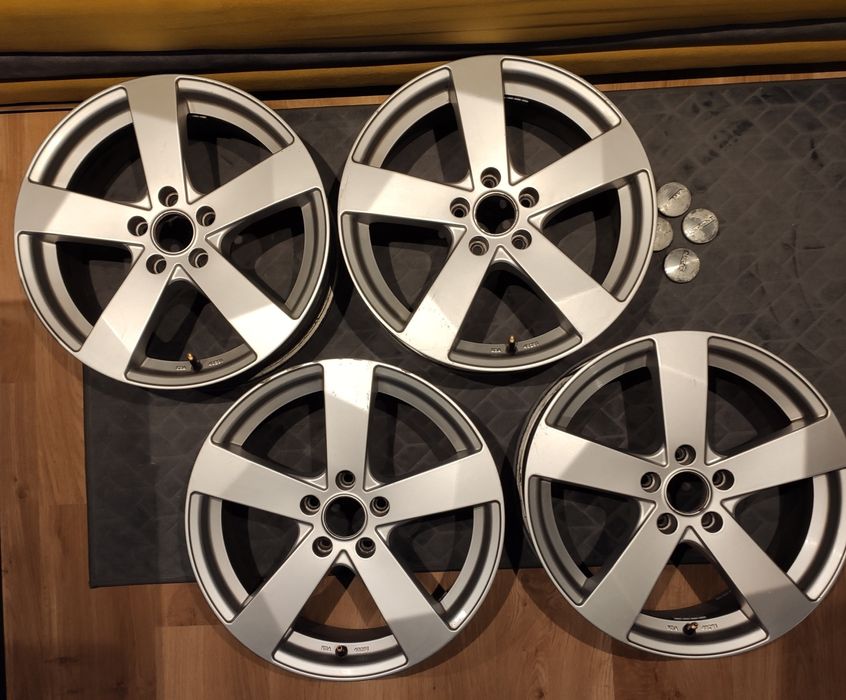 Alufelgi DEZENT 17 7.5J 5×108 Ford Kuga Volvo Peugeot Renault Citroen