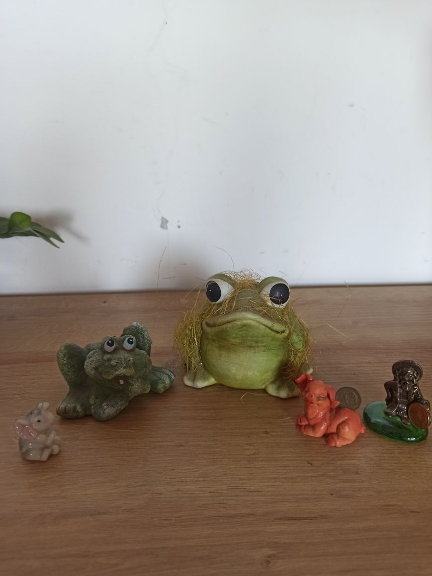 Kolekcja Ceramiczne Figurki Zestaw Ceramicznych Figurek Żaba Żabka