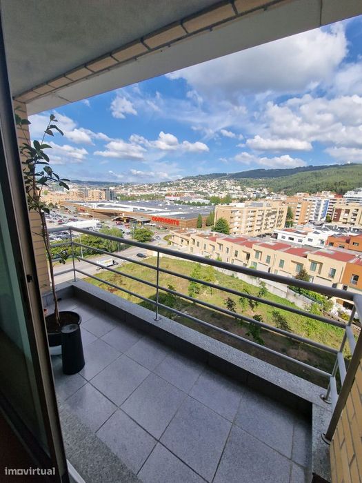 Arrenda Apartamento T2 de Luxo em Fraião Braga
