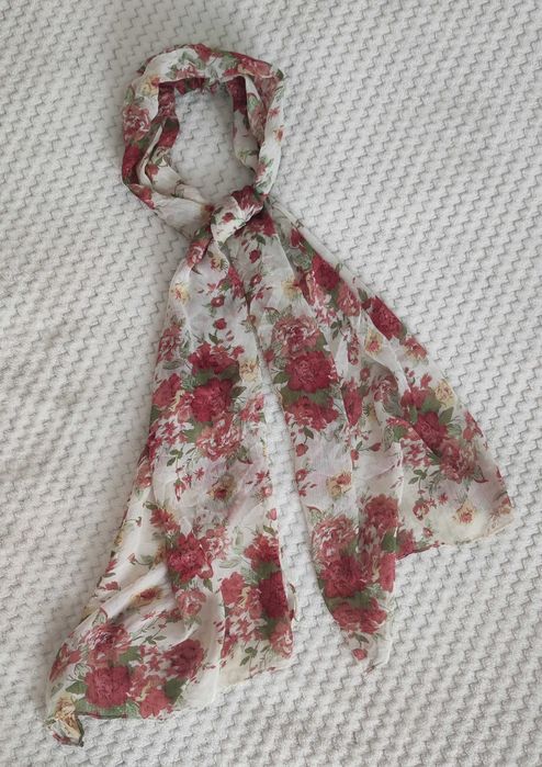 Kwiatowa chustka apaszka szalik szal jesień wiosna róże kwiaty retro
