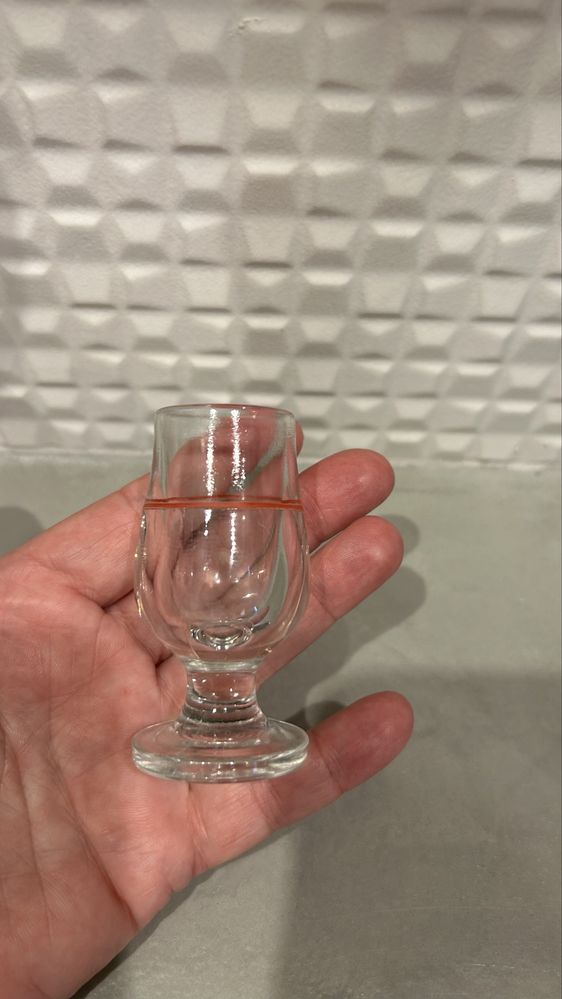 5 copos vintage em otimo estado