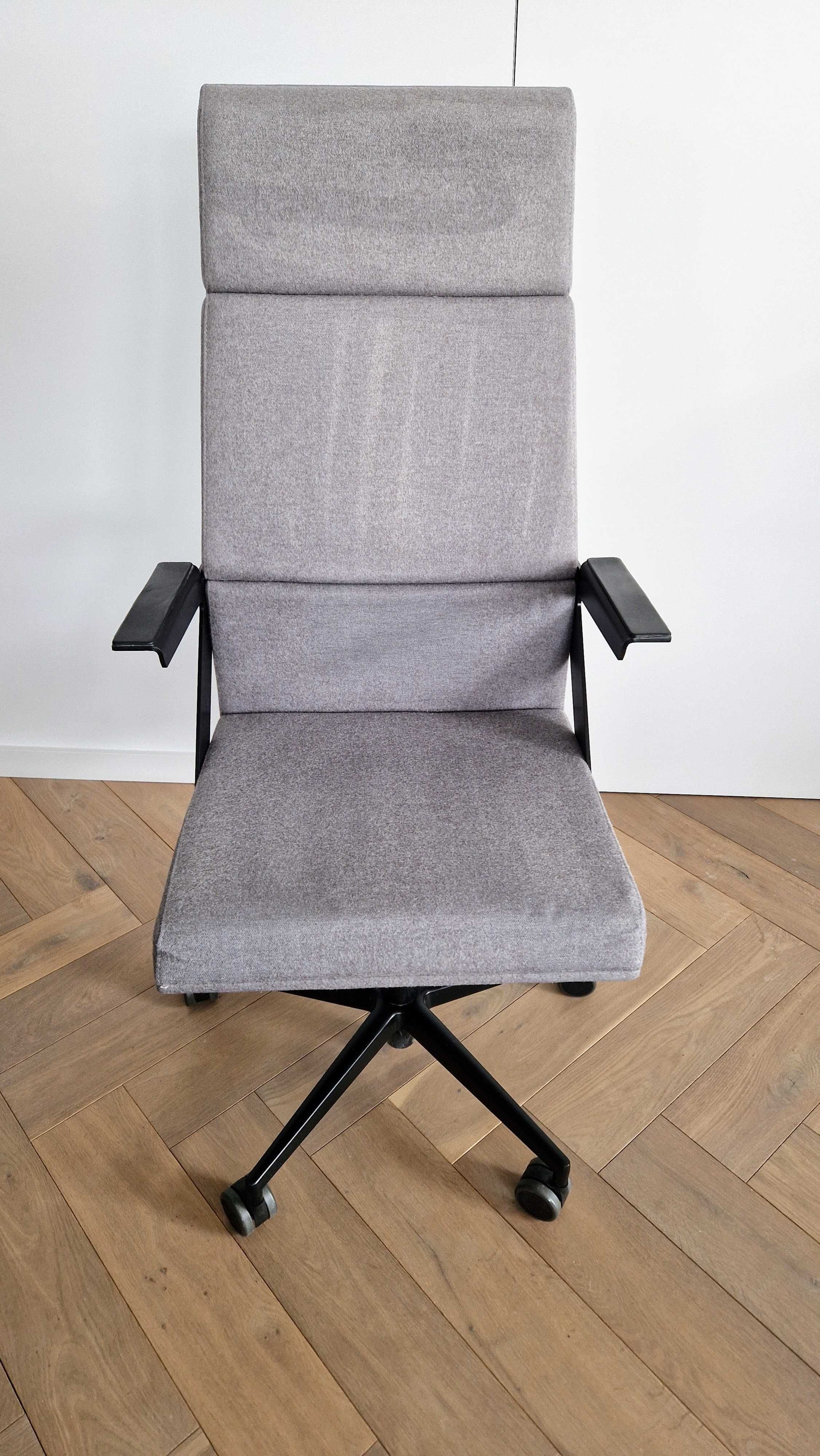 Prestiżowy fotel obrotowy marki VANK - wysokie oparcie, model Fil
