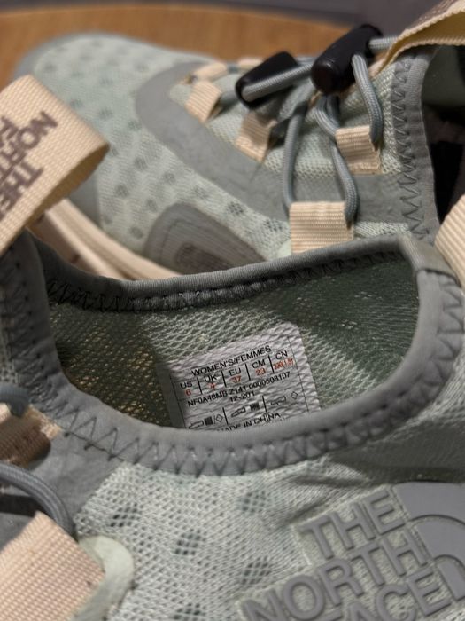 Жіночі кросівки The north face skagit