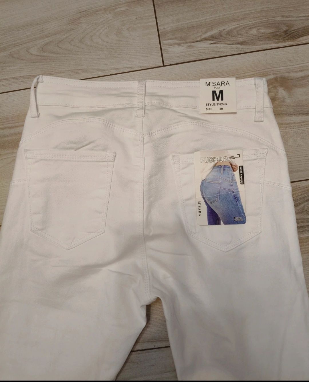 Nowe jeansy pushup