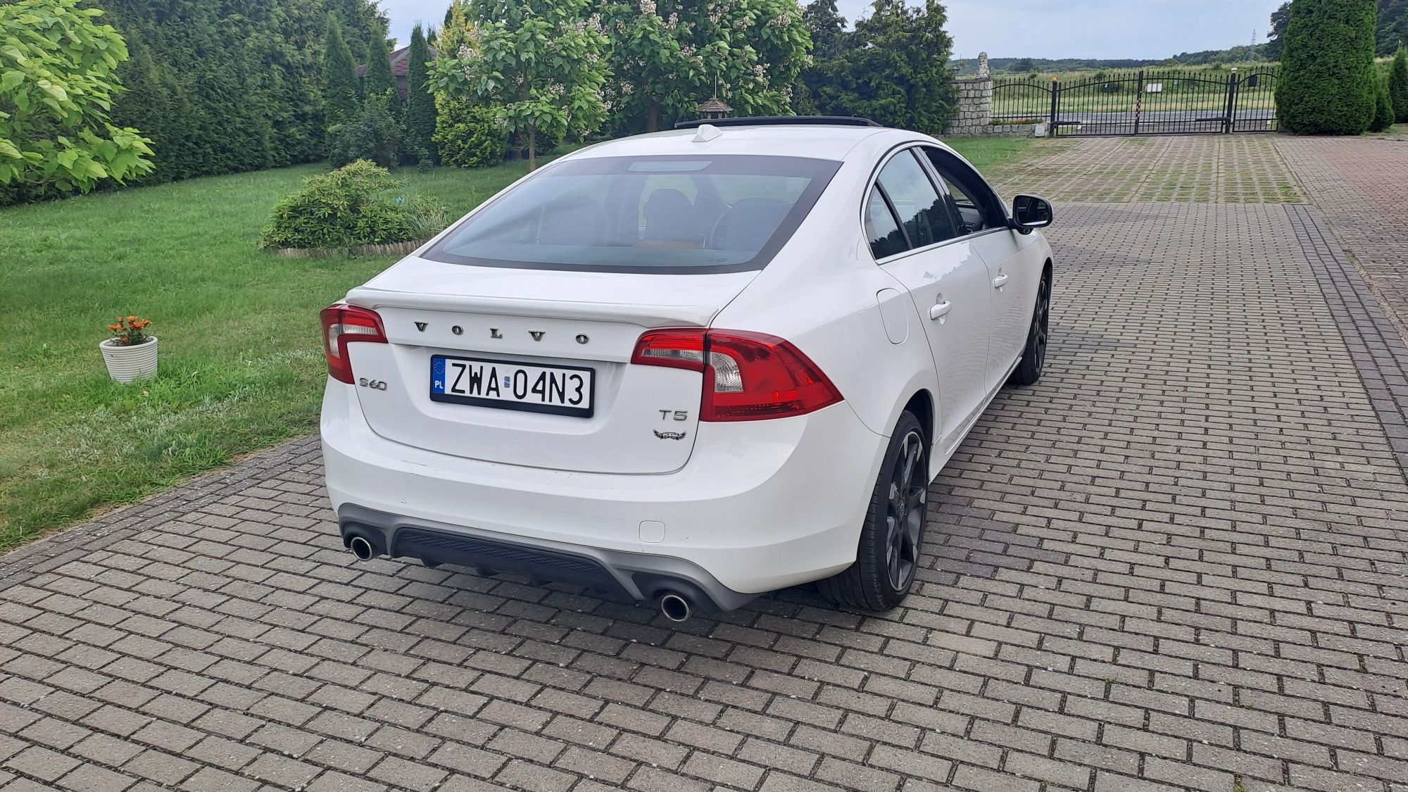 Volvo S60 T5 R-Design 2.5T + Gaz