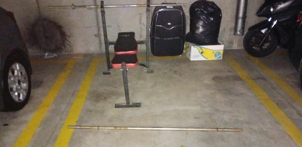 Witam Sprzedam laweczke z sztanga i odwaznikami