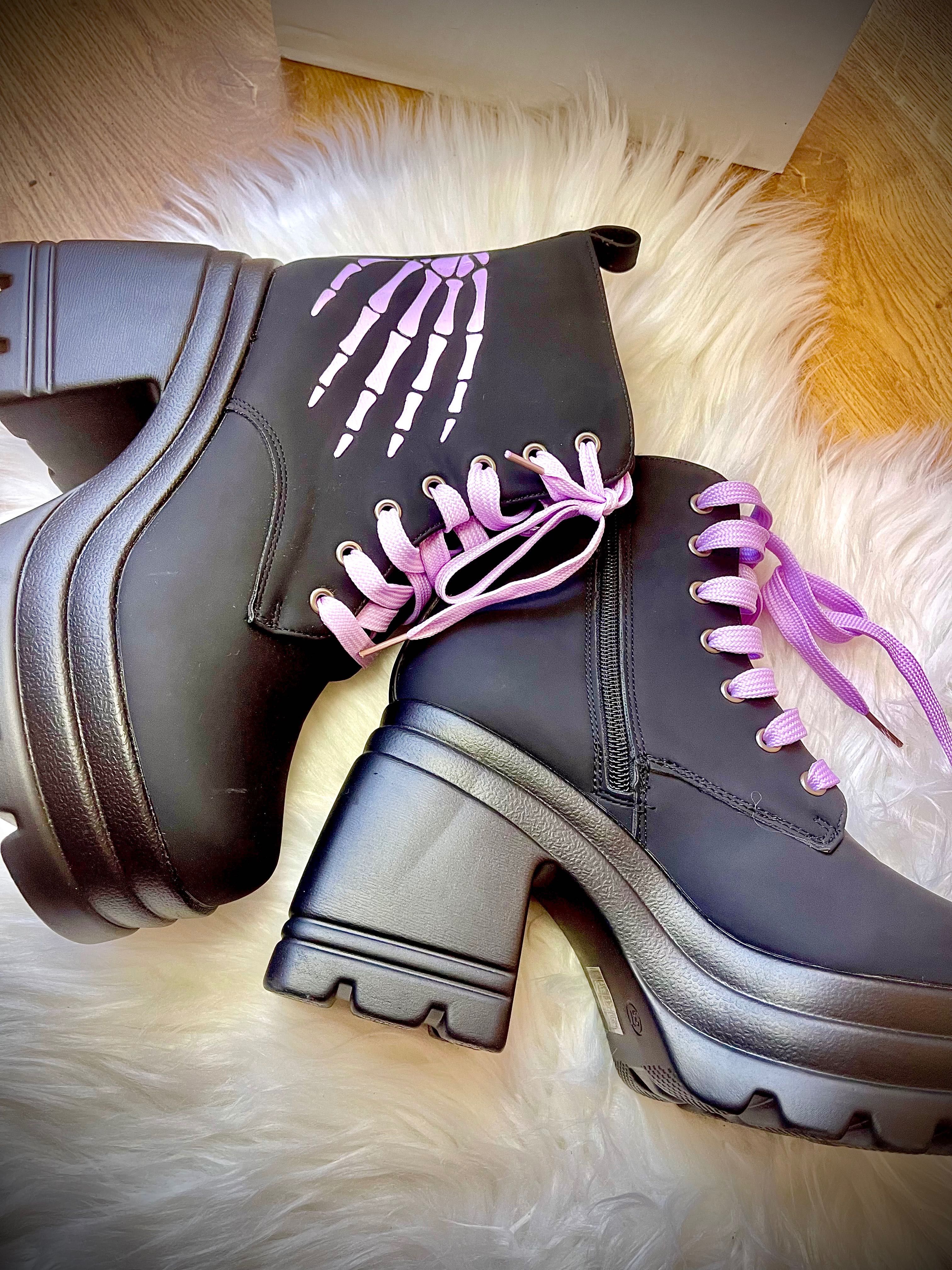 Botas de plataforma gótico - esqueleto roxo