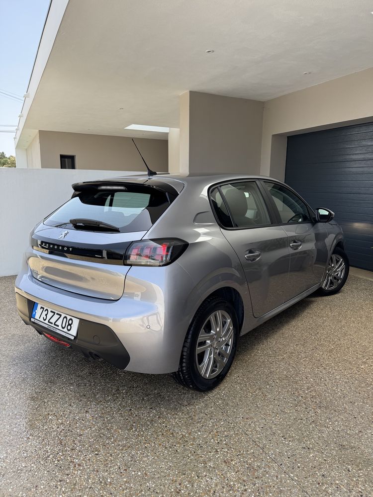 18.000Km Peugeot 208 1.2 PureTech Active