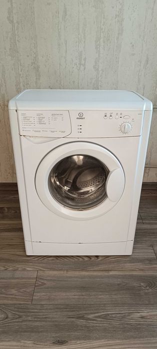Стиральная машина Indesit WISN81, запчасти, разборка