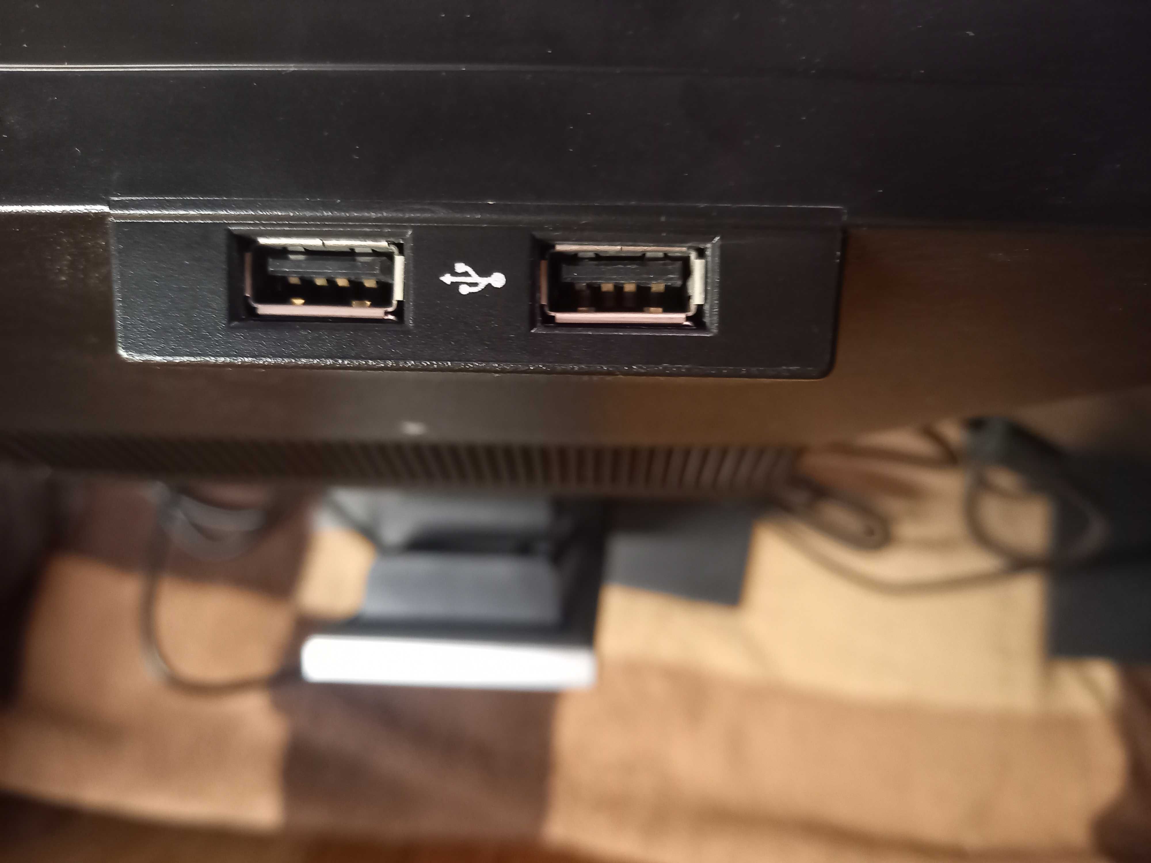 Monitor Dell 21.5" obrotowy kable