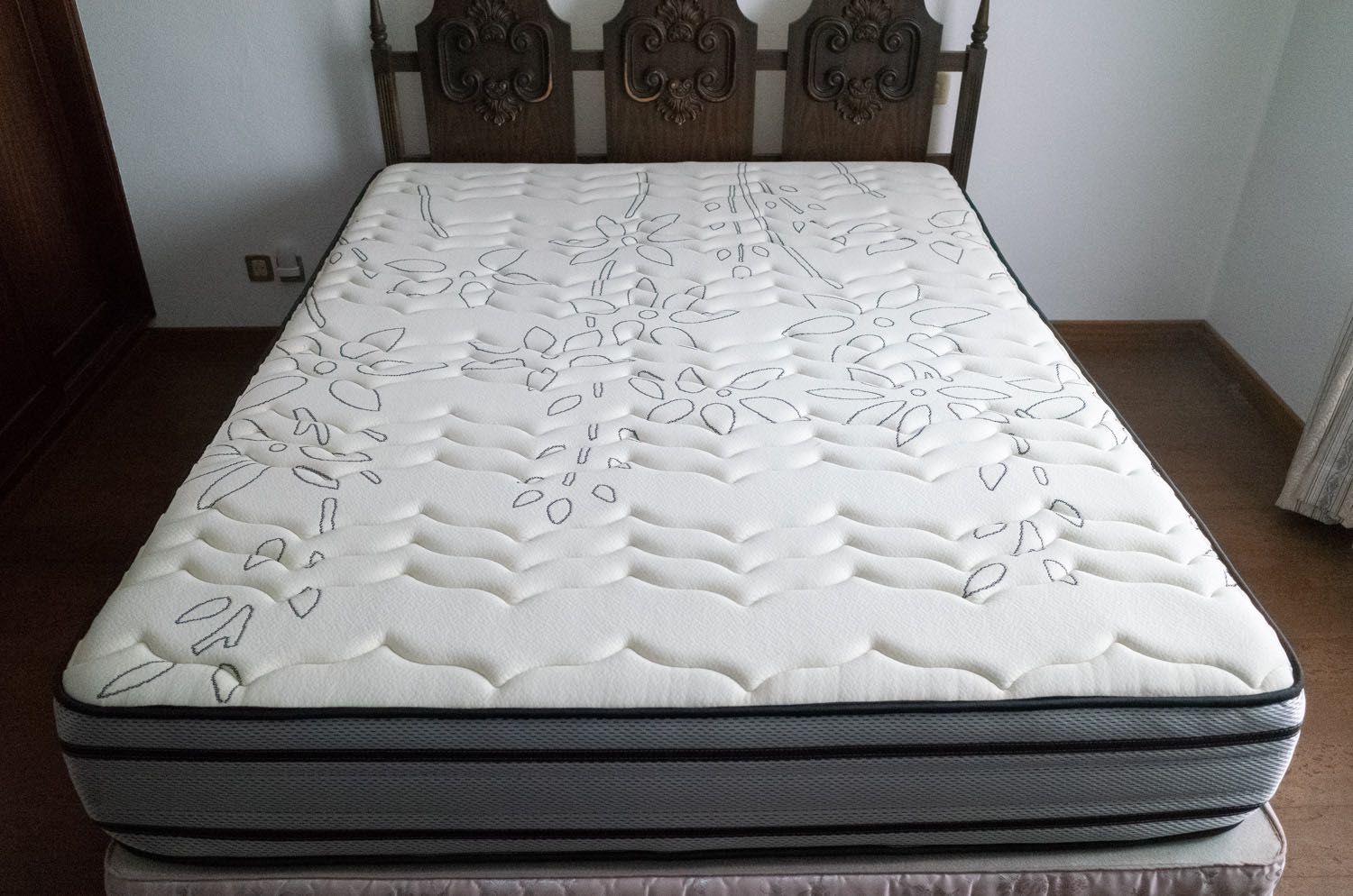 Conjunto completo de quarto, de madeira verdadeira, made in Canadá