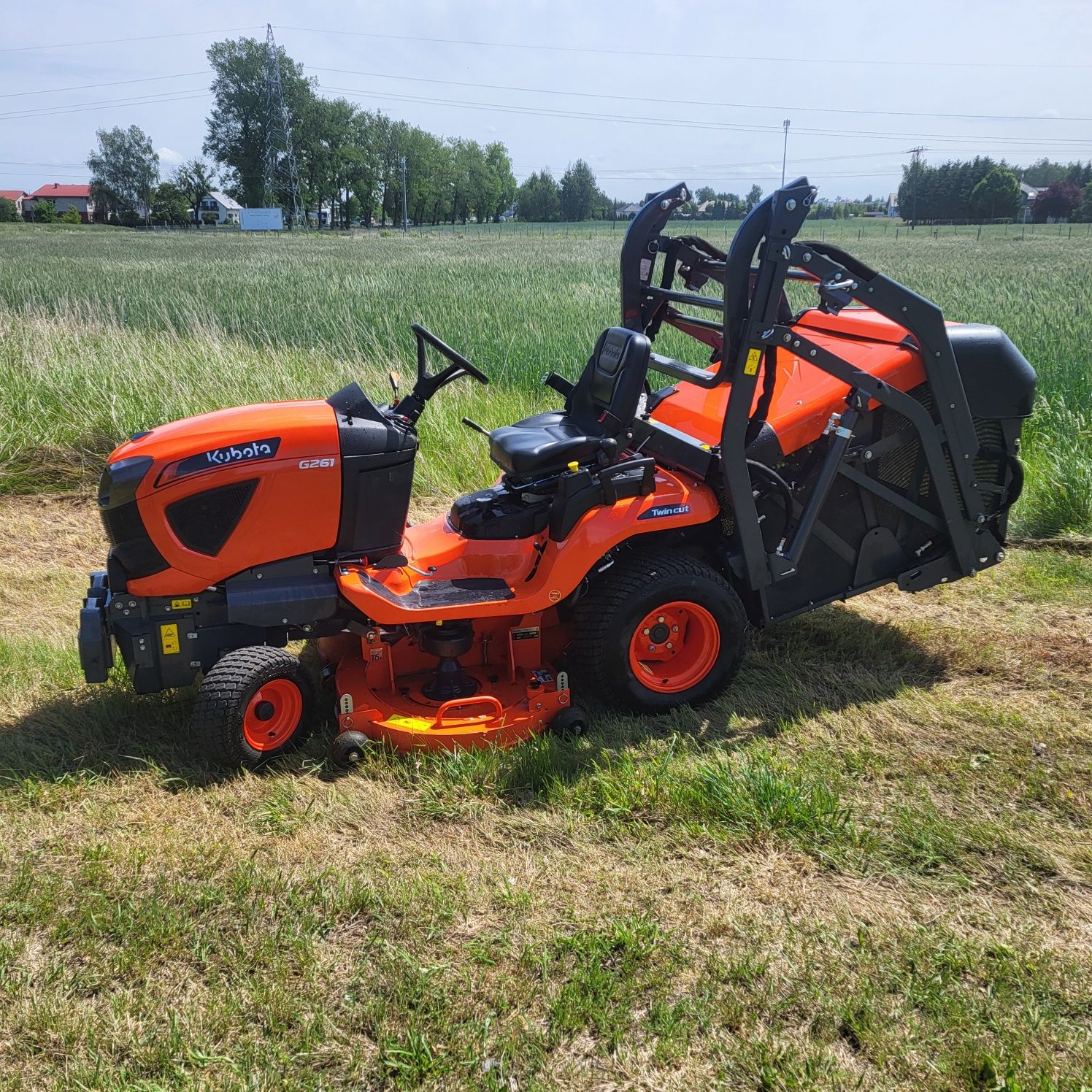 Kosiarka kubota g261