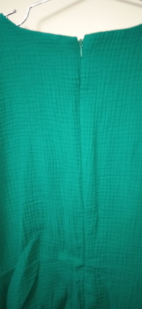 Зелёный короткий сарафан