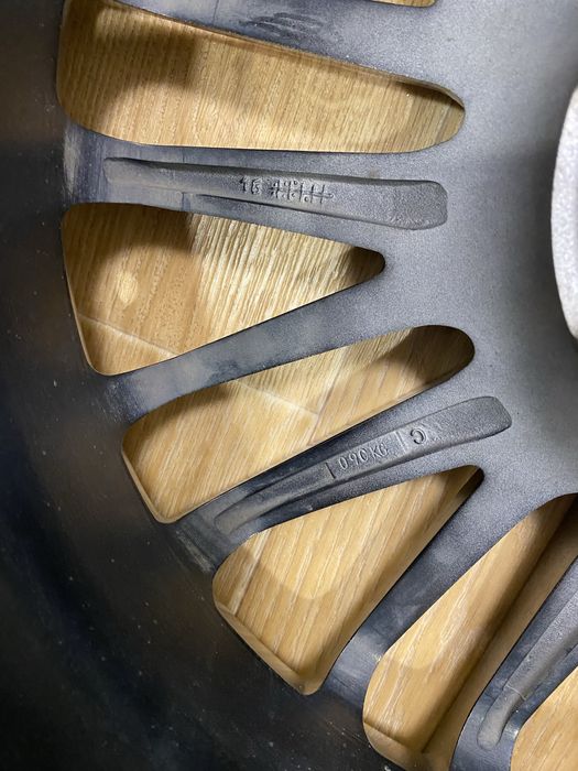 Диски lexus 7,5x17 5x114,3 ET35 DIA60,1