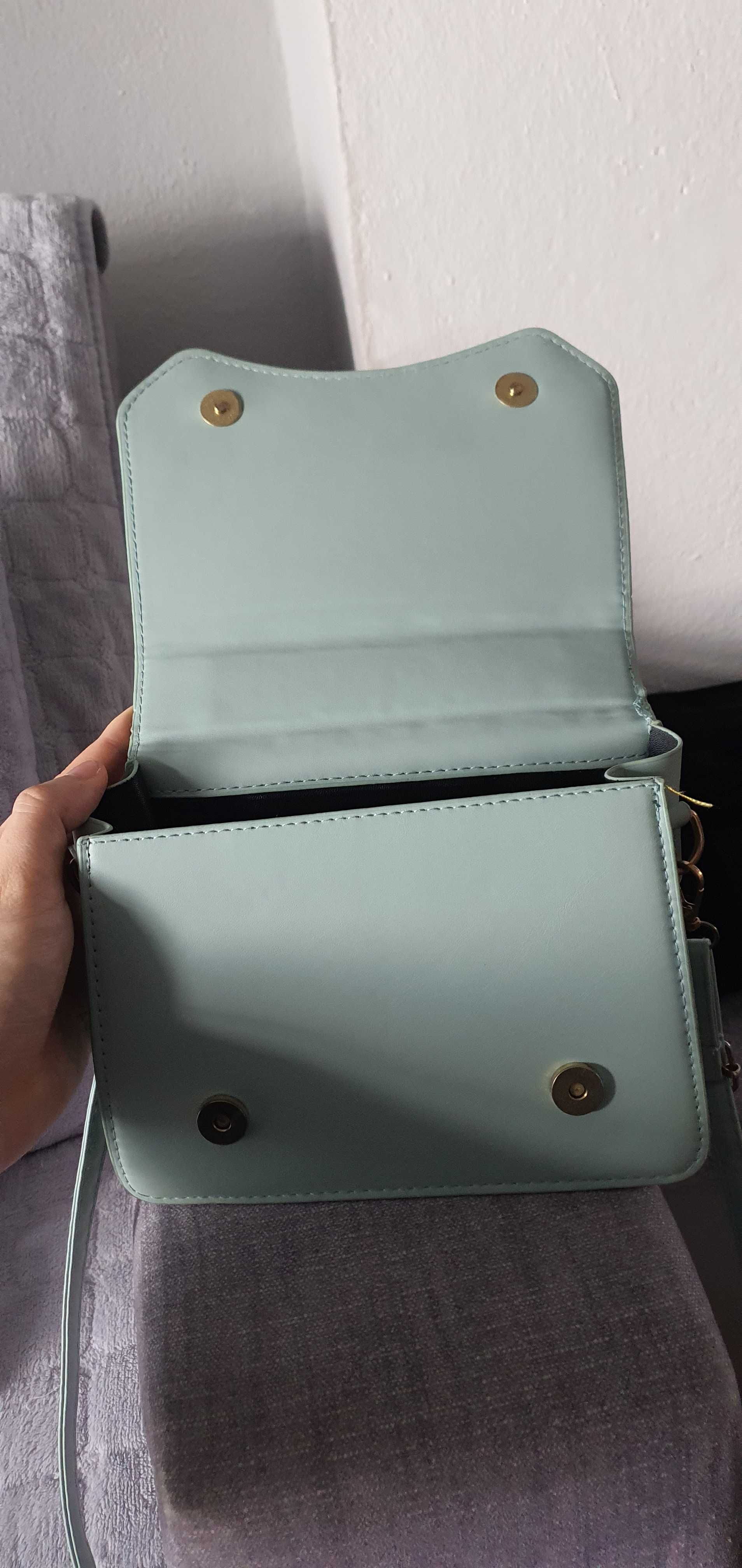Bolsa pequena verde