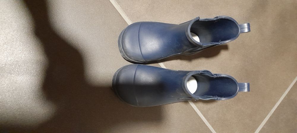 Botas de borracha em bom estado