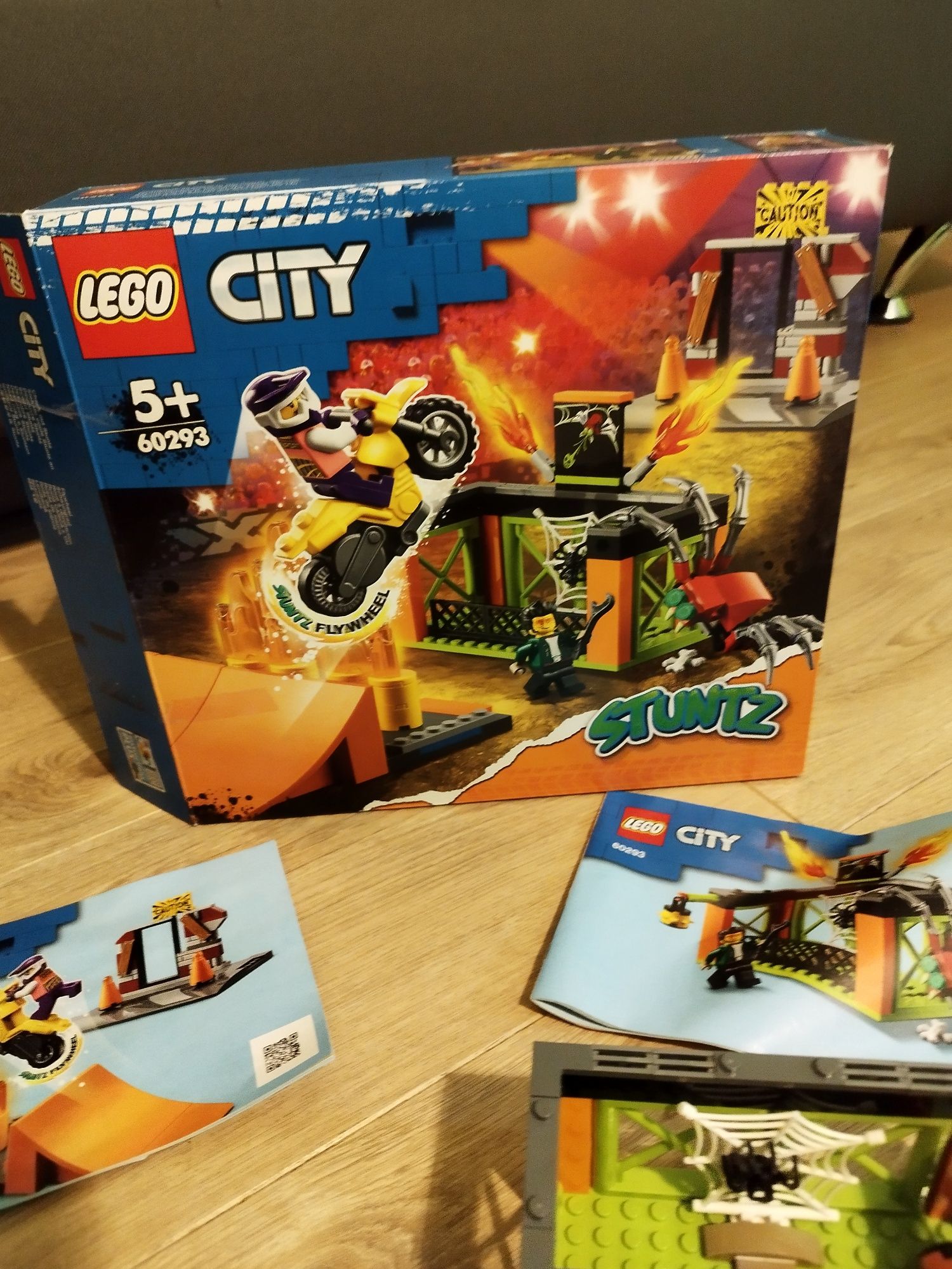 Sprzedam LEGO city 60293