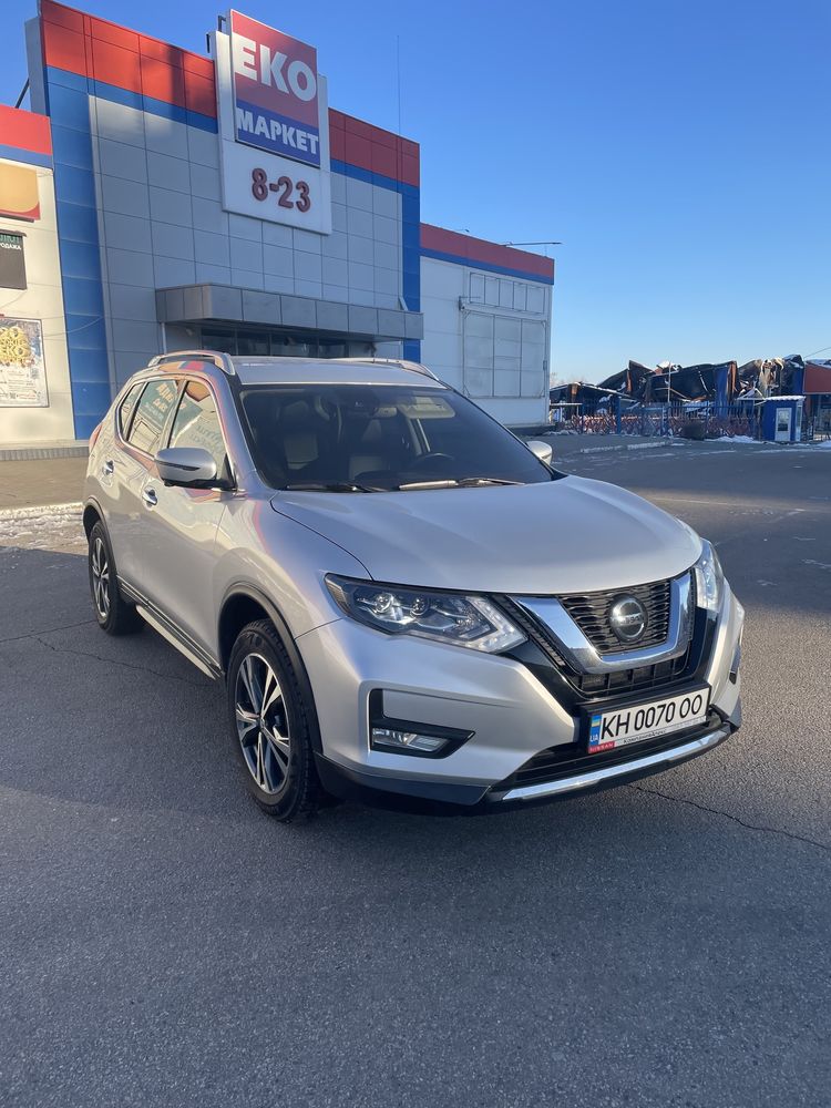 Продам авто NISSAN Rogue SL