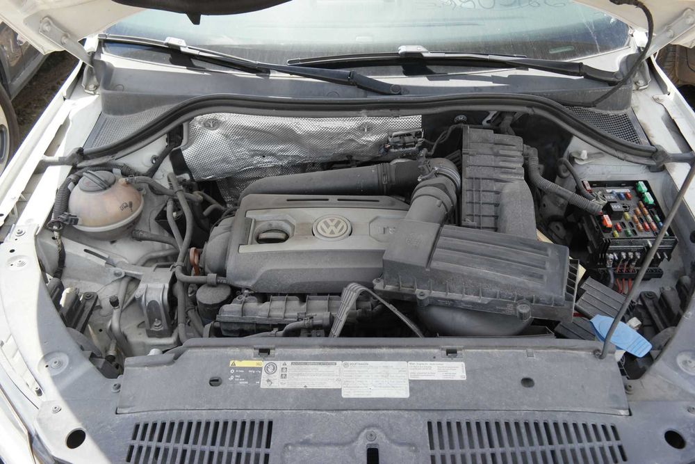 Фольцваген Тигуан 1 / VW Tiguan I шрот б/у USA розборка (двигун КПП)