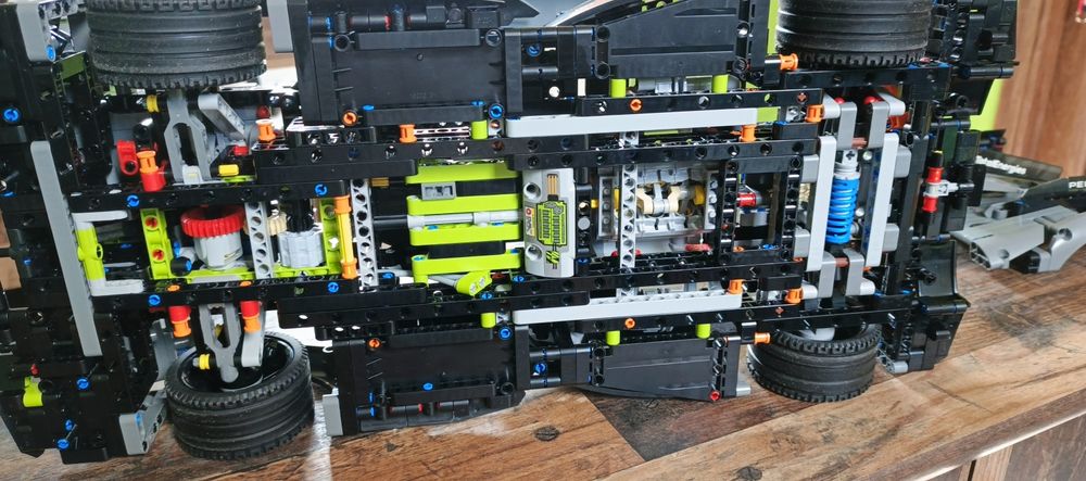 Lego technic peugeot 9x8 93 hybrid