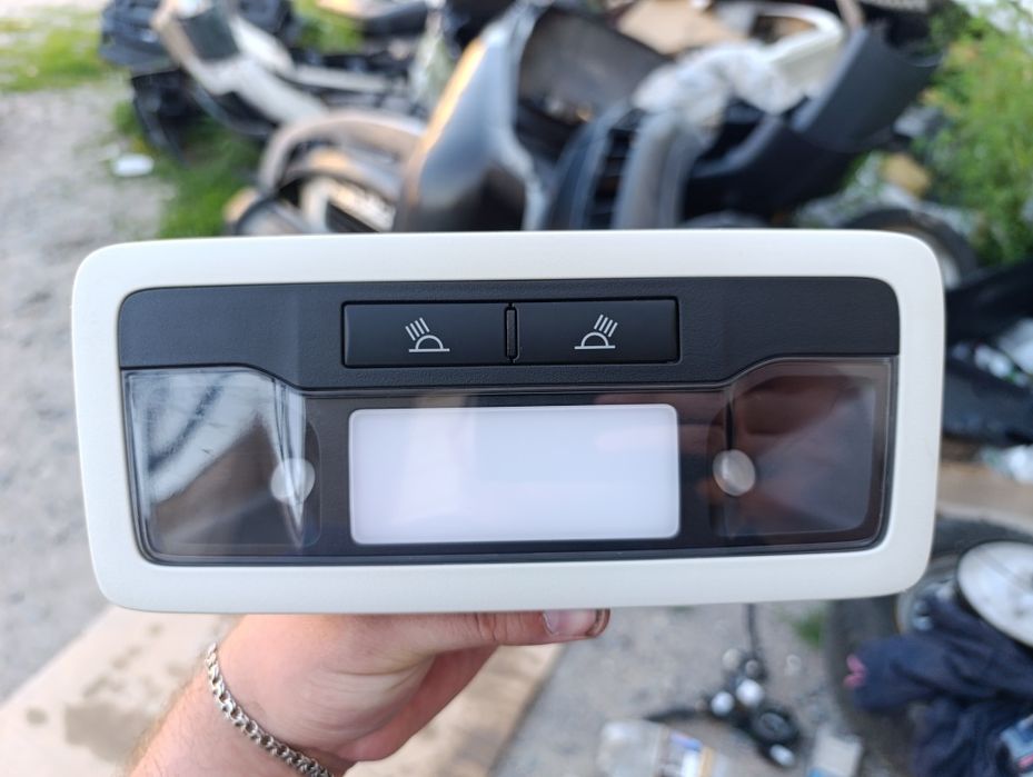 Плафон освещения салона Lexus ES300H 2018-2020 RX350 RX450h 2016-2022