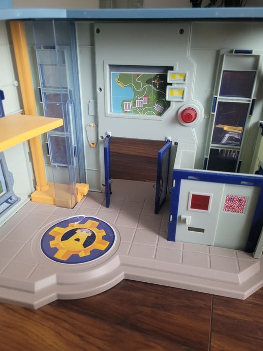 Komisariat policji Strazak Sam