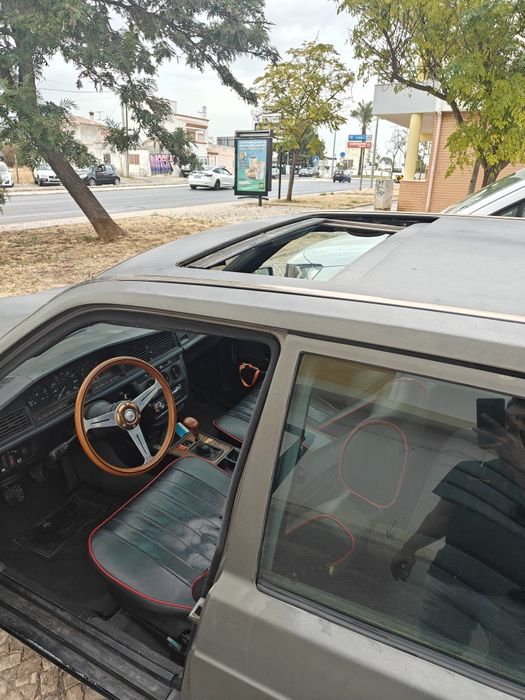 Mercedes B. 190D