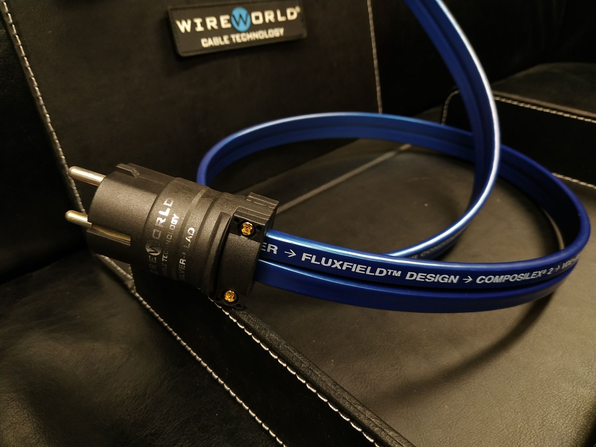 Stratus 10 WireWorld Silver Clad wtyki kabel zasilający konfekcja
