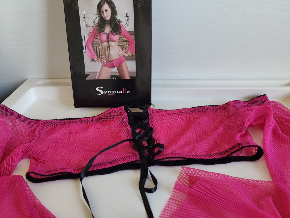 Bielizna sexy koszulka i figi różowe rozm. uniwersalny NOWE