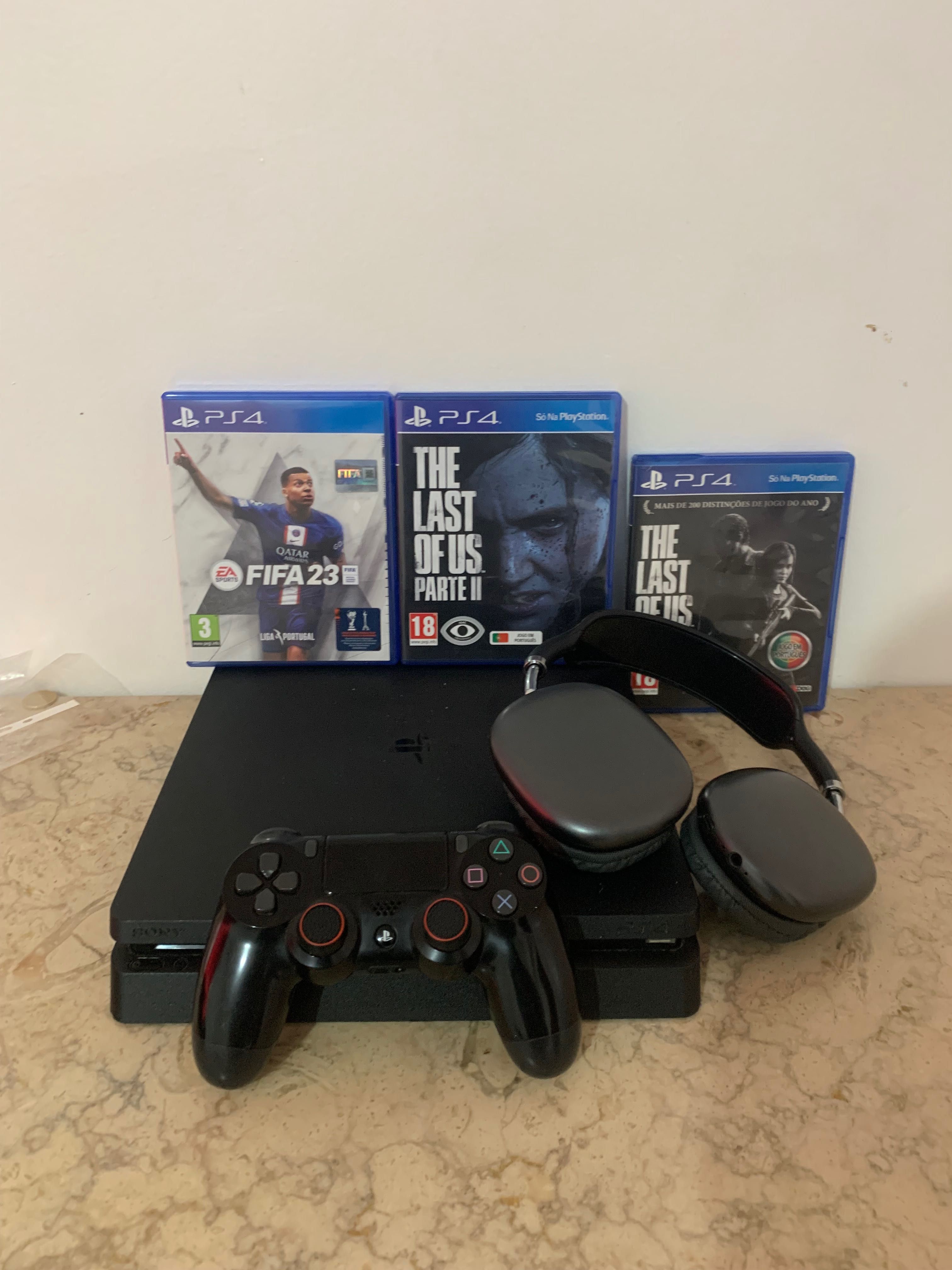 Consola ps4 500gb slim fifa 23, the last of us 2 e headphones