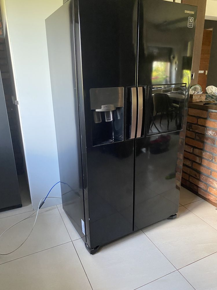 Lodowka sde by side Samsung