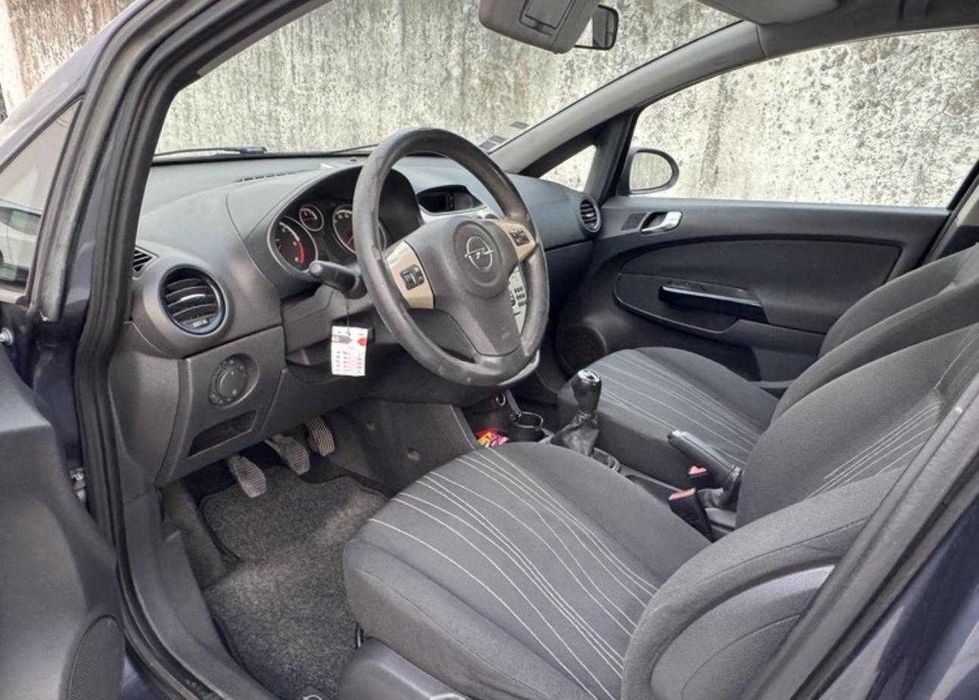 Carro Opel corsa