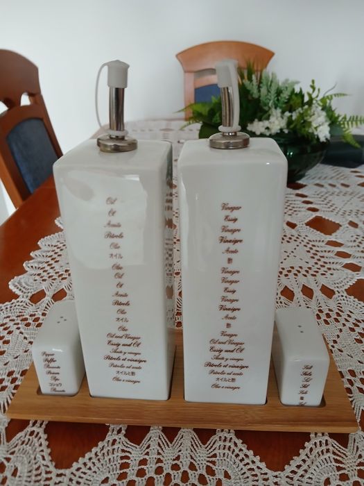 Zestaw pojemników na przyprawy kuchenne