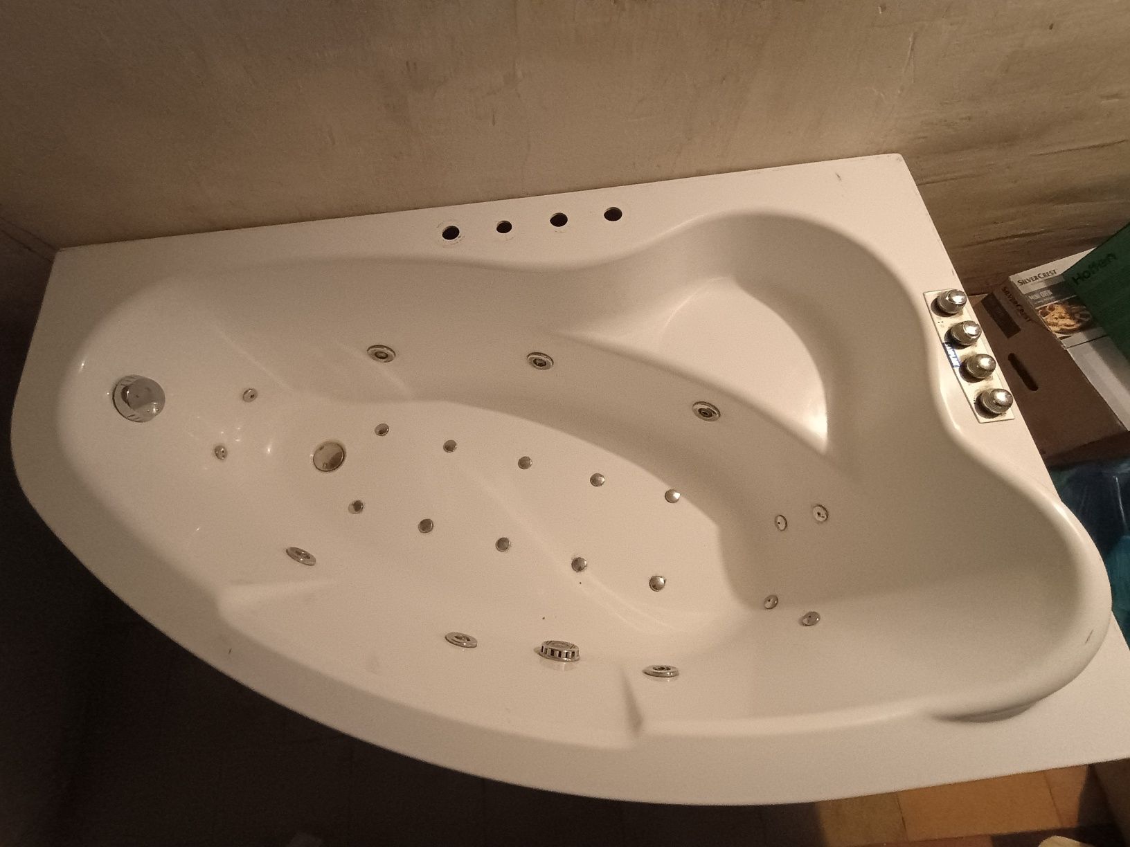 Wanna z hydromasażem