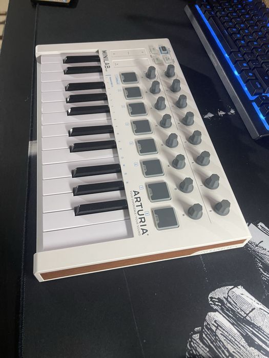 Mesa de Produção Musical – Arturia MiniLab MkII