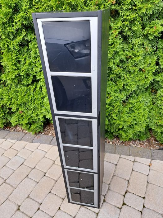 Stojak regał na płyty CD firmy HAMA