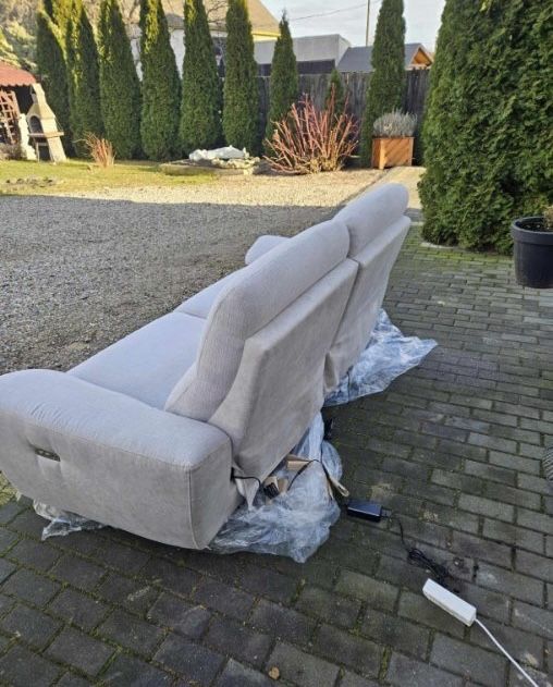 Nowa Elektryczna sofa