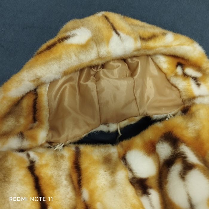 Шуба Штучна, з капюшоном,яскрава