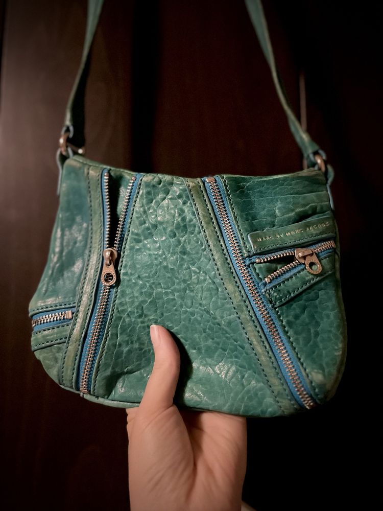 Torebka Marc Jacobs z suwakami niebieska ze skóry jagnięcej