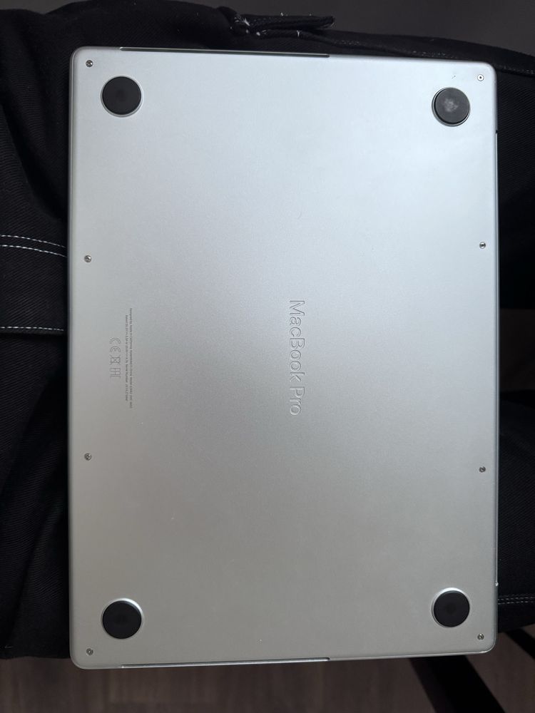 Apple MacBook M1 Pro 14’ 2021, 16GB RAM, 512GB SSD Okazja!