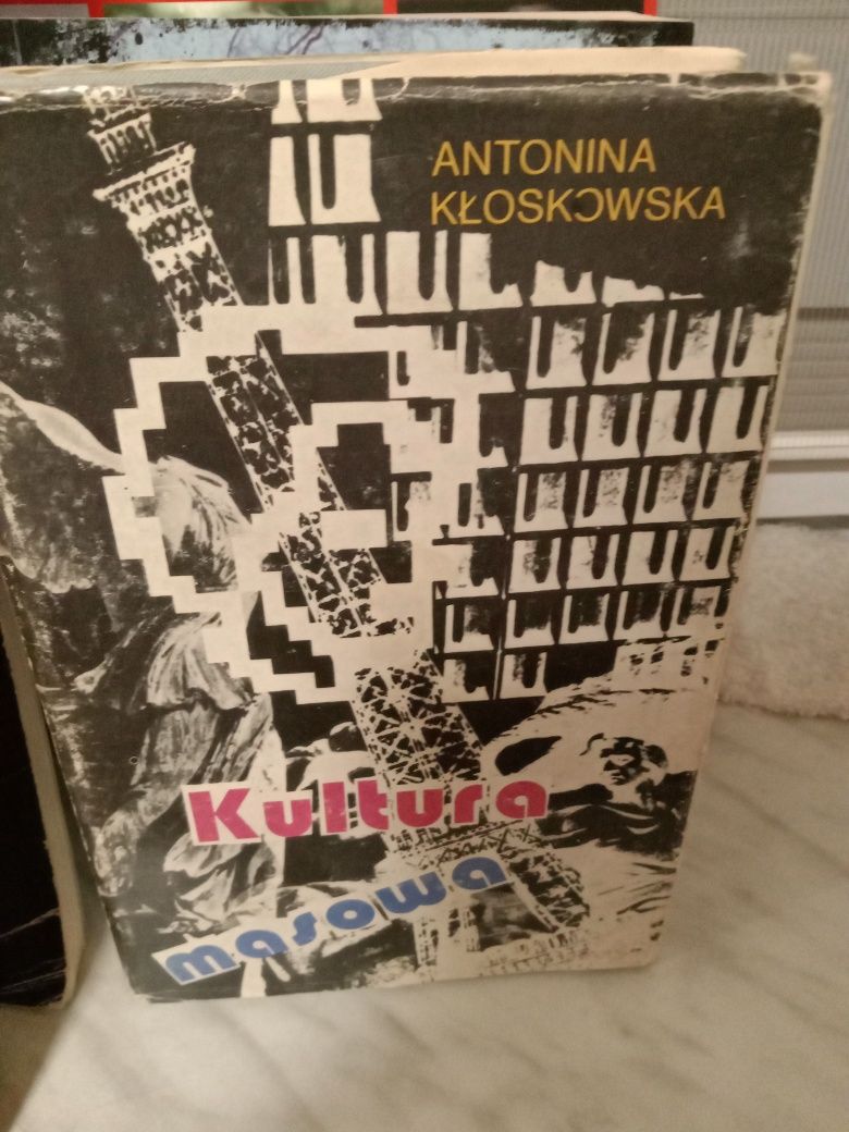 Kultura masowa , Antonina Kłoskowska.