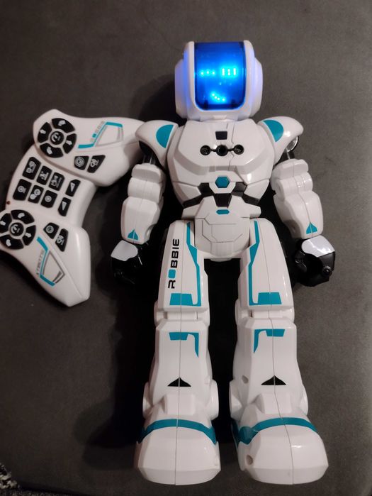 Robot interaktywny Robbie, zdalnie sterowany, chodzi, tańczy, jak nowy